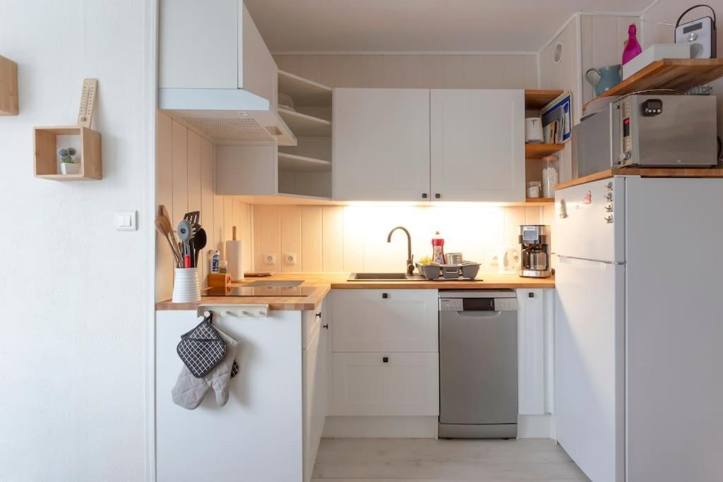 Chez Laurence - Elegant Appartement Climatise Avec Wifi Et Parking ラ・グランド・モット エクステリア 写真