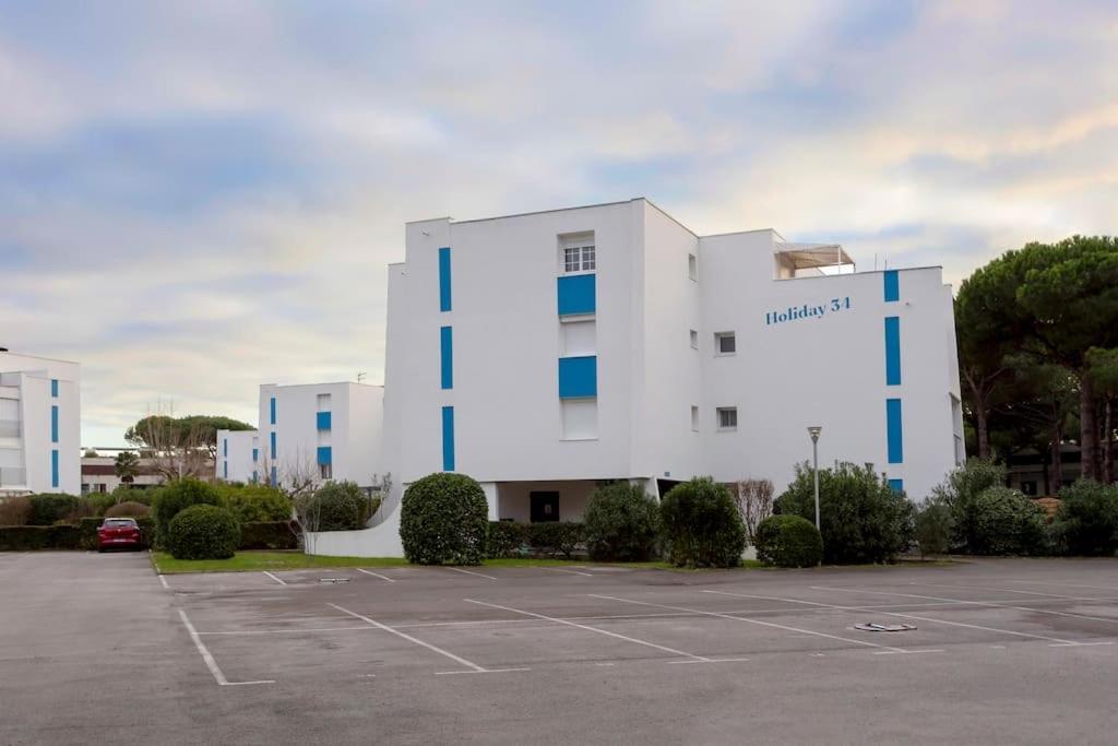 Chez Laurence - Elegant Appartement Climatise Avec Wifi Et Parking ラ・グランド・モット エクステリア 写真