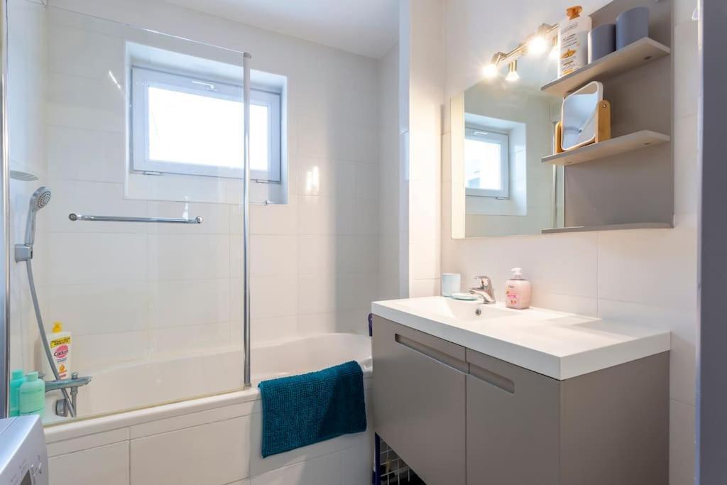 Chez Laurence - Elegant Appartement Climatise Avec Wifi Et Parking ラ・グランド・モット エクステリア 写真