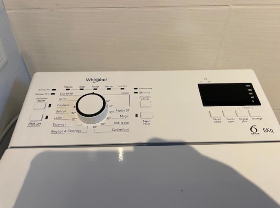 Chez Laurence - Elegant Appartement Climatise Avec Wifi Et Parking ラ・グランド・モット エクステリア 写真